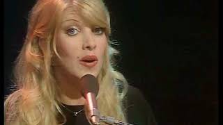 No Honestly  Lynsey De Paul live performance [upl. by Eustazio]