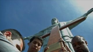 Símbolos JMJ en Cristo Redentor [upl. by Aihsem]