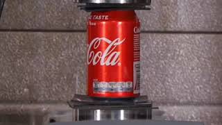 Presse hydraulique vs canette de coca cola [upl. by Ahouh]