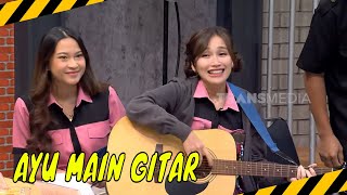 Ayu Pamer Main Gitar Sambil Nyanyi  MOMEN KOCAK LAPOR PAK 041124 [upl. by Grimonia]