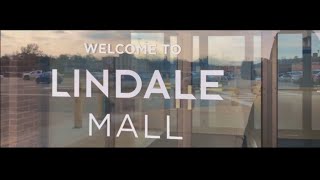 LINDALE MALL IOWA  Dying mall [upl. by Diskin]