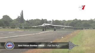 Vulcan Bomber XM655 Fast Taxi [upl. by Milka82]