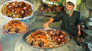 Kabuli pulao recipe Afghani beef Pulao  60 year old man Cooking Kabuli pulao  Beef pulao [upl. by Olympia152]