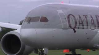 Qatar Airways Boeing 787 Flying During Farnborough Airshow 2012 [upl. by Nivle186]