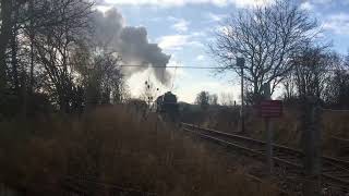 Wallingford Level Crossing Oxfordshire Saturday 04122021 [upl. by Annaoi36]