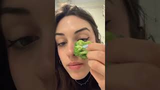 PECAS CON BROCOLI 🥦 trend freckles broccoli pecas [upl. by Ettevol]