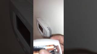 Honeywell focuspro 5000 battery change [upl. by Idnim]