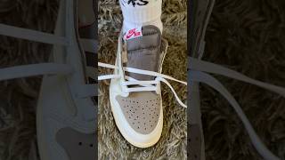 How to lace Jordan 1 Travis Scott BEST WAY [upl. by Lecia]