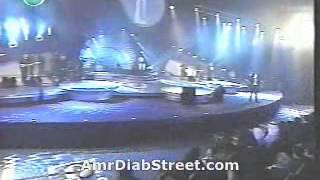 Amr Diab Hala Feb Concert 2002 amana 3lik amp wala 3ala balo [upl. by Roseann]