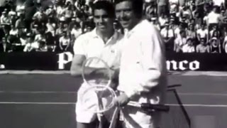 1968 Manolo Santana vs Nicola Pietrangeli  Tenis Copa Davis Final Europea  España vs Italia [upl. by Berte]