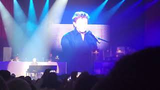 Barry Manilow quotWeekend In New Englandquot Allstate Arena 7272024 [upl. by Ahkihs]