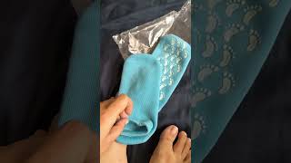 Foot peeling mask review [upl. by Sibbie268]