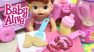 🍼 BABY ALIVE COMILONA SARA LANCHE DA TARDE PREPARANDO PASTEL DE CARNE MOÍDA E SUCO DE MANGA [upl. by Dodwell877]