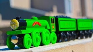 Thomas amp Friends FLYING SCOTSMAN Wooden Railway Toy Train Review By Mattel Fisher Price [upl. by Divod126]