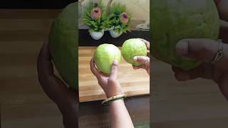 Amrood ke Fayde skincare healthyfood fruit factsinhindi ytshorts baharkitchen recipe [upl. by Dnomad]