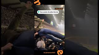 La suggestiva quotsciarpataquot della curva del Meazza milano stadiosansiro sciarpata [upl. by Ateuqahs]