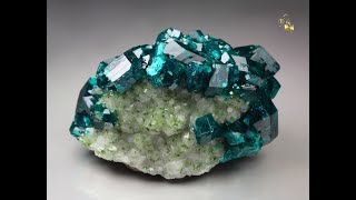 21029  DIOPTASE DUFTITE CALCITE Tsumeb Mine Namibia [upl. by Noicpesnoc]