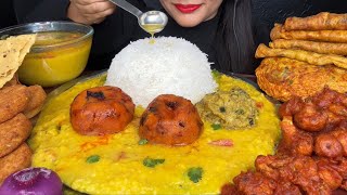 ASMR EATING DAALSPICY OMLETTEGOBI PAKODAALOO BHARTAPAAPADALOO TIKKI [upl. by Latif220]