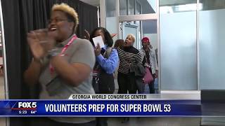 Super Bowl volunteers get last minute training [upl. by Hawk]