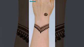 Back hand beautiful henna mehndi design  mehndidesigns youtubeshorts easymehndi viralshort [upl. by Tacita]