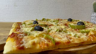 Pizza italienne  Recette maison [upl. by Knick]