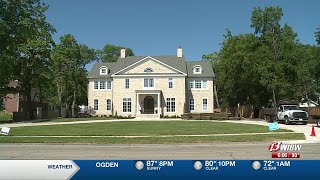 “The Ross House” opens to host Washburn University President and others [upl. by Iinden941]