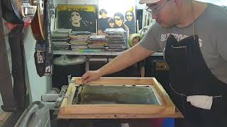 Silk Screen Printing 31 MILLION FANS CANT BE WRONG on paper Serigrafia No05 [upl. by Nealy]