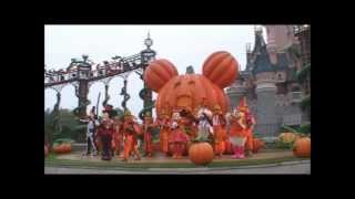 Disneyland Paris  Mickeys Halloween Treat in the Street October 2012 [upl. by Alleuqcaj]