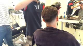 COUPE DE CHEVEUX POUR HOMME ET SOINS A LA KERATINE [upl. by Aderf260]