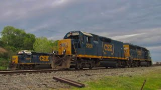 Conrail HU on M692 and some late evening action in Russell Ky [upl. by Farly]