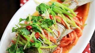 How To Make Chinese Steamed Fish  Chinese Cooking 蒸鱼 [upl. by Nwhas]