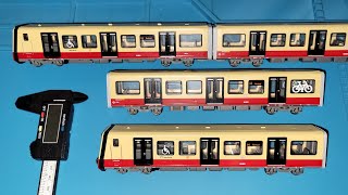 Fix Derailments on Rietze BR 484 SBahn Berlin  Stadler Siemens model train S11004 [upl. by Day]