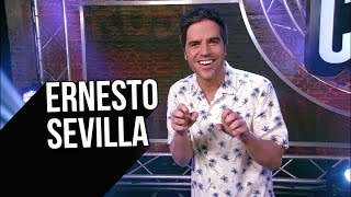 Ernesto Sevilla quotSoy el único soltero y para mis amigos soy SatanásquotEl Club de la Comedia [upl. by Aramoy343]