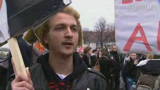 Bildungsstreik Studierende rebellieren gegen BolognaReform  SPIEGEL TV [upl. by Salahcin]