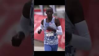 Marathon World Record Final 400 Meters 20035 kelvinkiptum [upl. by Ylirama]