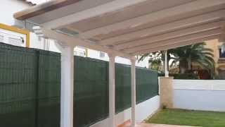 PERGOLA DE ALUMINIO LACADA EN BLANCO CON TERMINACIONES RÚSTICAS PERGOLUM [upl. by Seiden475]