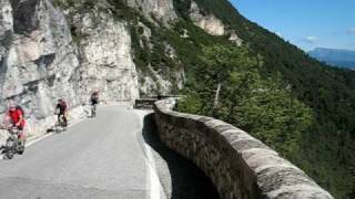 Leichtes Radfahren auf den Mendelpass zwischen Südtirol und dem Trentino [upl. by Hamlen]