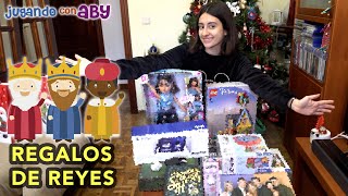 Aby abre sus Regalos de Reyes Magos en la Navidad [upl. by Laveen]