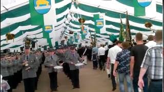 Einzug der Parade ins Zelt beim Schützenfest in Heiden Frühschoppen [upl. by Fay305]