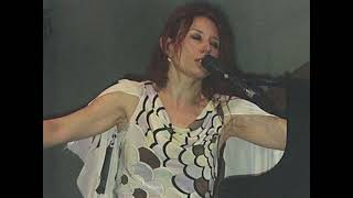 Tori Amos  Winter live in New York City N1 2003 [upl. by Ydnes]