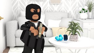 WE GOT ROBBED THEY STOLE EVERYTHING  Roblox Bloxburg Family Roleplay  WITH VOICE [upl. by Itagaki]