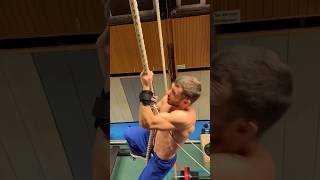 Variation of rope climbing for judokas with additional weight on the arms judotraining stronggrip [upl. by Aiehtela685]