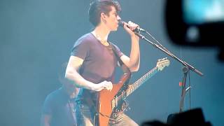 Arctic Monkeys  Mardy Bum Semiacoustic  live at O2 Arena London  30102011 [upl. by Risa935]