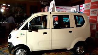 Mahindra Jeeto MiniVan  First Look [upl. by Eiramik]