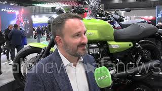 Moto Guzzi V7 si rinnova tra storia e tecnologia [upl. by Notlef]