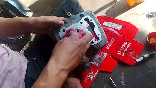 Hero CBZ Xtreme half engine assem motor Mechanic [upl. by Snehpets]