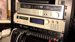 Akai S3000XL amp Yamaha TX81Z Bumping NY House [upl. by Tacklind]