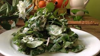 Feldsalat mit Walnussdressing  Rohe Hauptspeise [upl. by Christis299]