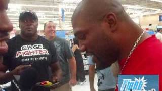 Quinton quotRampagequot Jackson amp King Mo Lawal head out from Walmart  UFC 100 [upl. by Jemmie]