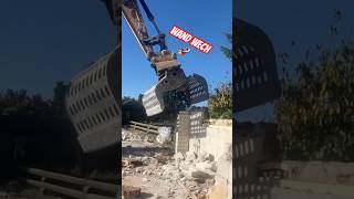 Moin Abriss mach Spaß 😁🧱😁baustelle bau maurer handwerk bagger machine bauen diycrafts [upl. by Aleuqahs]